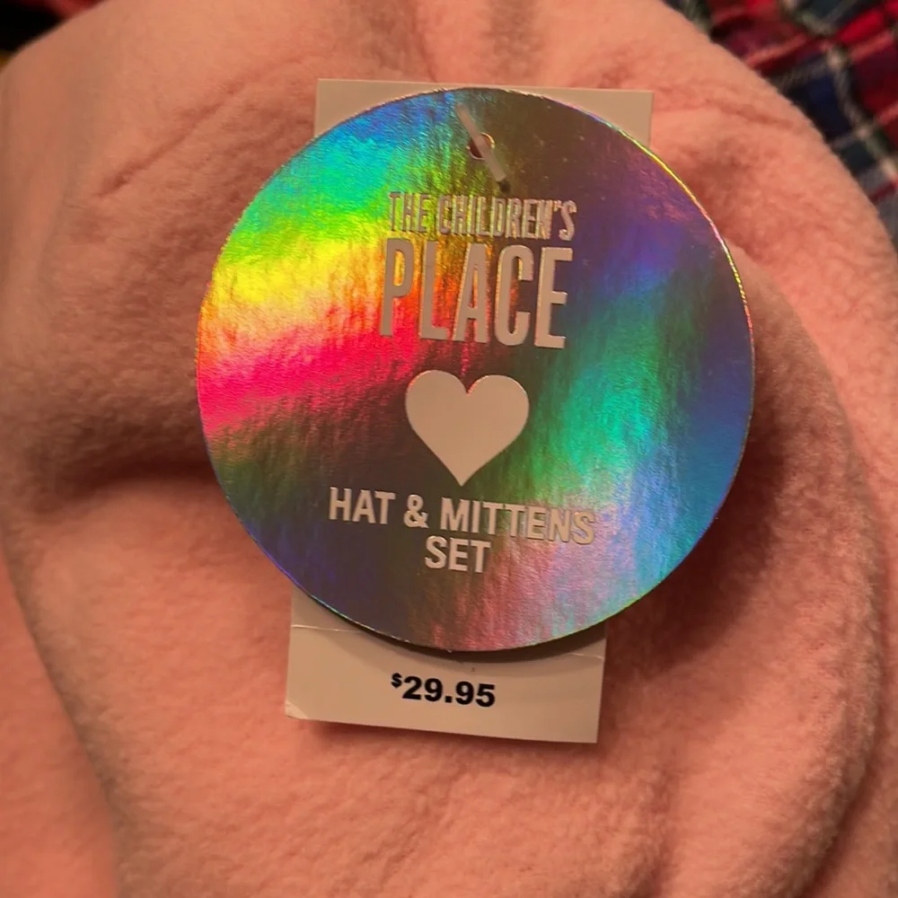 The Children’s Place hat, NWT.